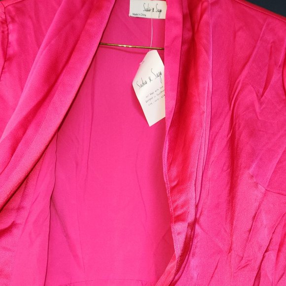 Elegant Pink Dress with Integral Pants (S) - Picture 6 of 8